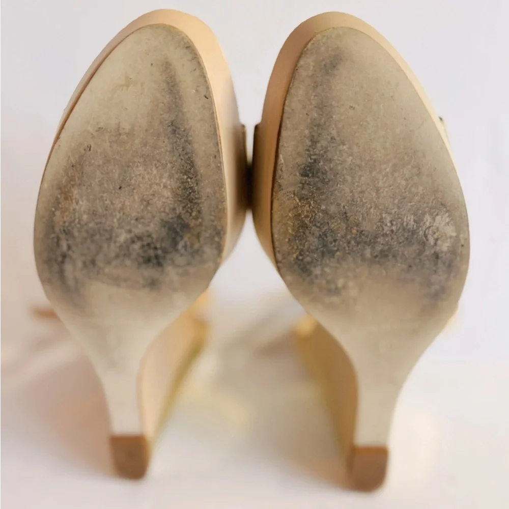 Gold Italian Sesto Meucci Glam platform ankle strap leather heels.Size 9